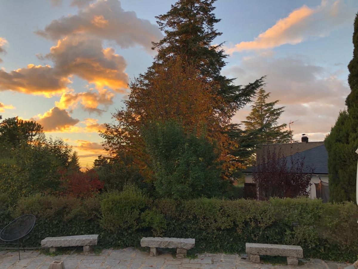 Villa Aurelia - Casa De Campo Con Jardin Y Piscina Entre Madrid Y Segovia Ortigosa del Monte Buitenkant foto